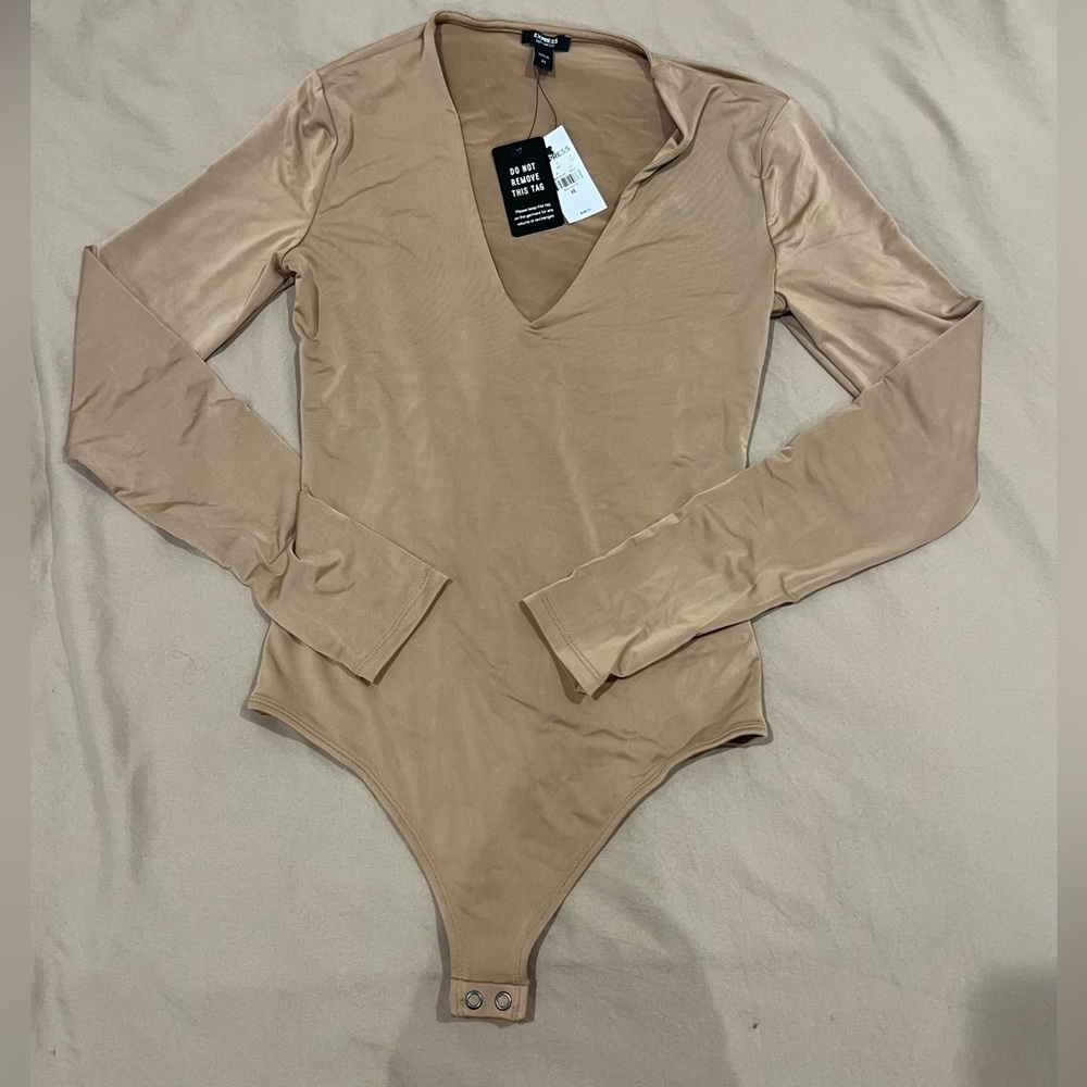 NWT Express Body Contour Bodysuit in Pecan